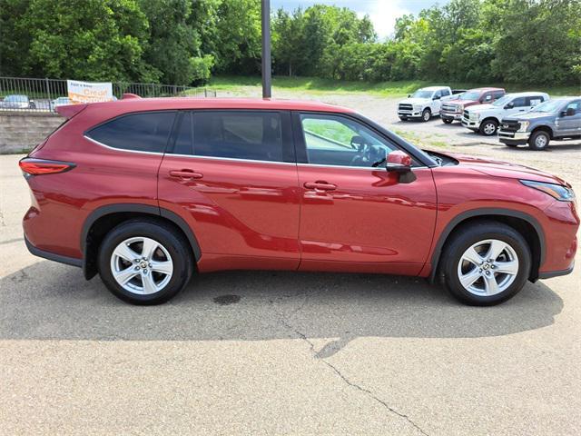 used 2021 Toyota Highlander car, priced at $28,339