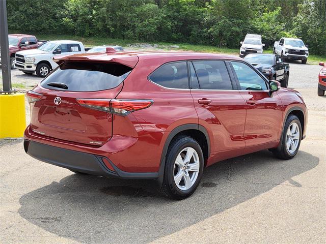 used 2021 Toyota Highlander car, priced at $28,339