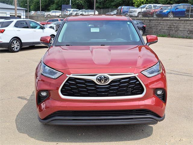 used 2021 Toyota Highlander car, priced at $28,339