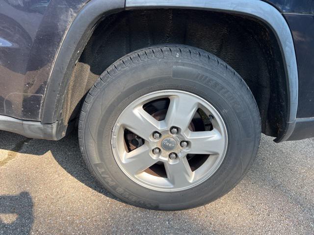 used 2011 Jeep Grand Cherokee car, priced at $5,402