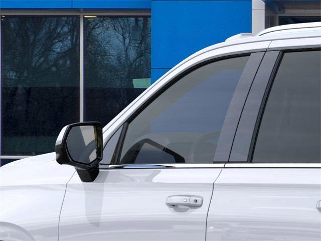 new 2025 Chevrolet Suburban car, priced at $78,995