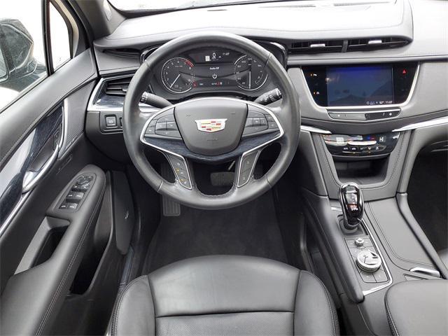 used 2023 Cadillac XT5 car, priced at $31,701