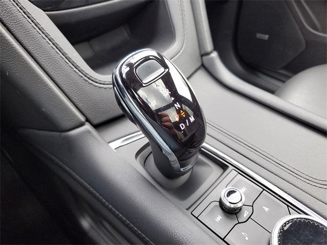 used 2023 Cadillac XT5 car, priced at $31,701