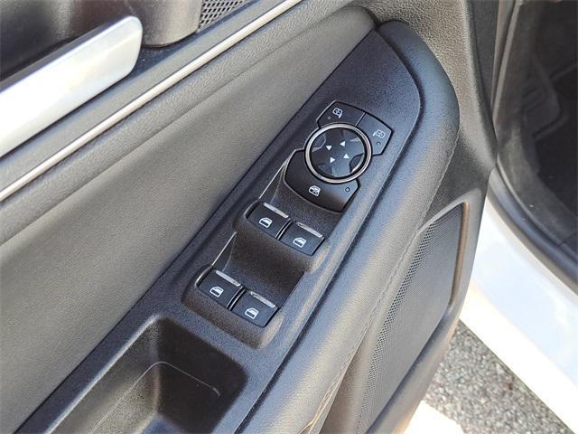 used 2024 Ford Edge car, priced at $21,147