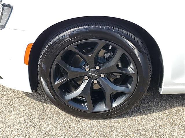used 2022 Chrysler 300 car, priced at $25,857