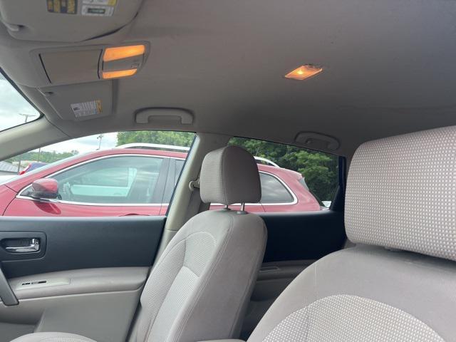 used 2009 Nissan Rogue car, priced at $3,864
