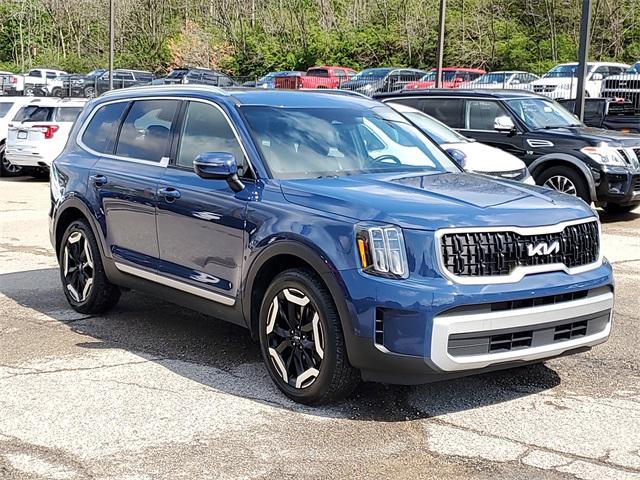 used 2024 Kia Telluride car, priced at $36,955