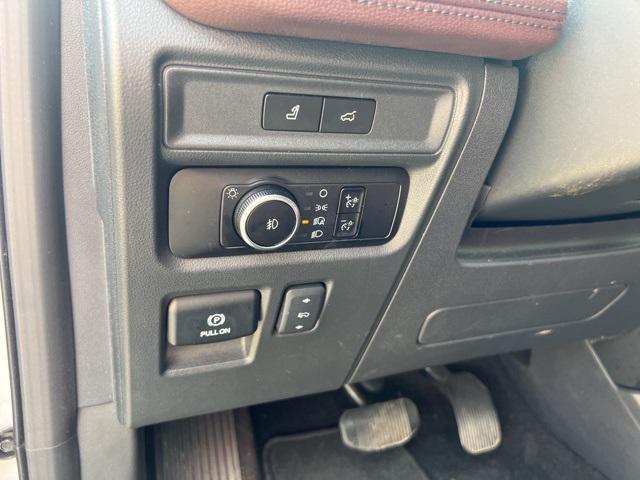 used 2023 Ford Expedition car, priced at $44,994