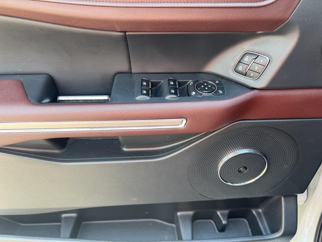 used 2023 Ford Expedition car, priced at $44,994