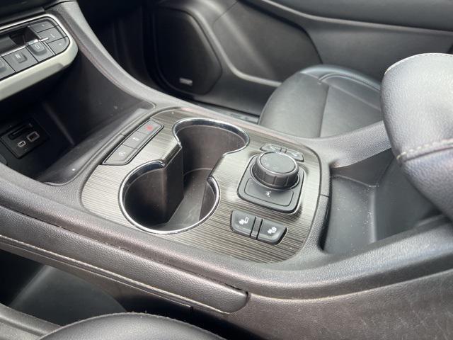 used 2023 GMC Acadia car, priced at $27,713