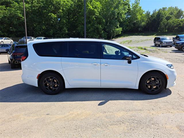 used 2024 Chrysler Pacifica Hybrid car, priced at $30,479