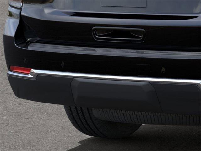 new 2025 Chevrolet Suburban car, priced at $67,620