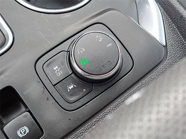 used 2020 Chevrolet Traverse car, priced at $28,699