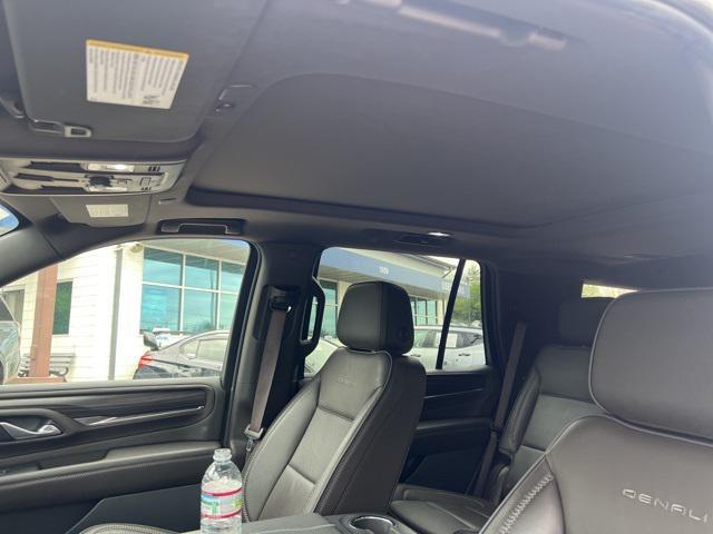 used 2022 GMC Yukon car, priced at $57,984