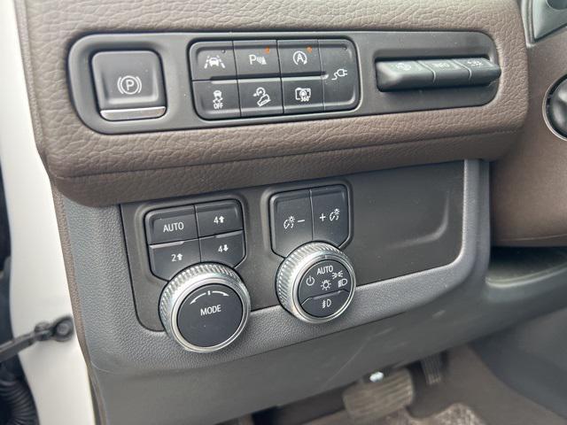 used 2022 GMC Yukon car, priced at $57,984