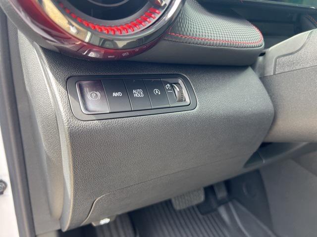 used 2025 Chevrolet Equinox car, priced at $37,364