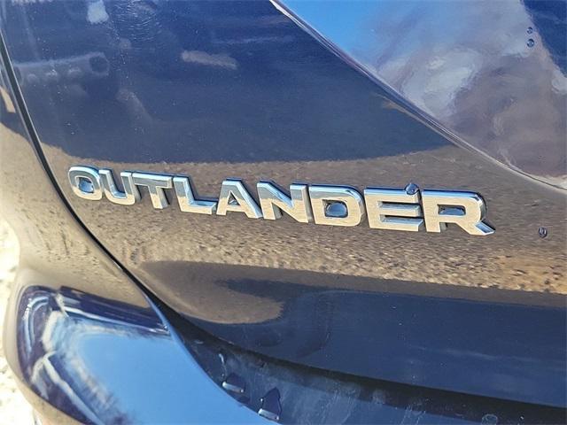 used 2023 Mitsubishi Outlander car, priced at $23,999