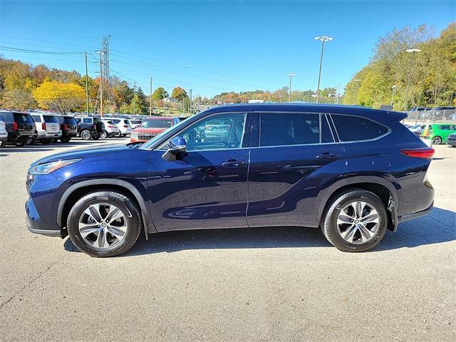 used 2020 Toyota Highlander car, priced at $28,601