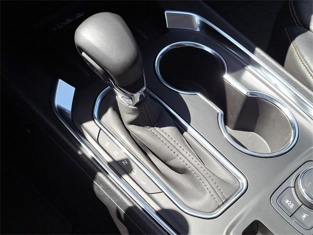 used 2021 Chevrolet Traverse car, priced at $35,229