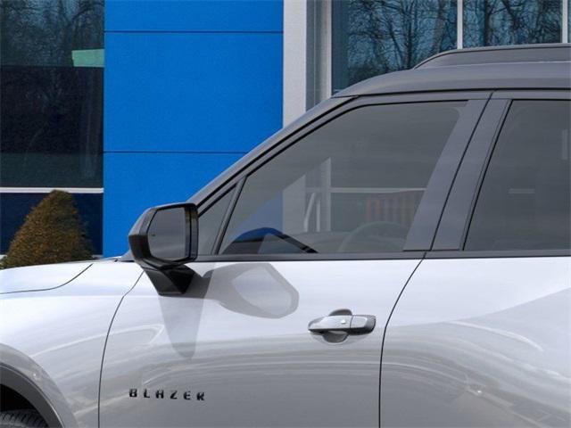 new 2025 Chevrolet Blazer car, priced at $37,156