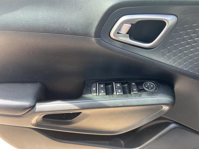 used 2021 Kia Soul car, priced at $13,892