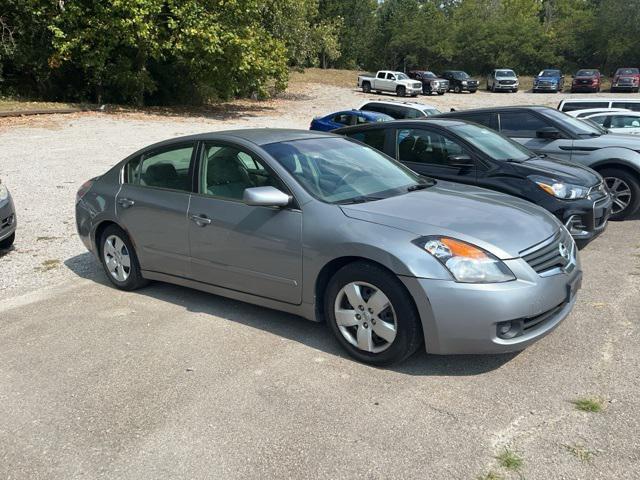 used 2007 Nissan Altima car, priced at $2,903