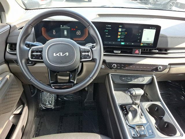 used 2025 Kia Carnival car, priced at $39,500
