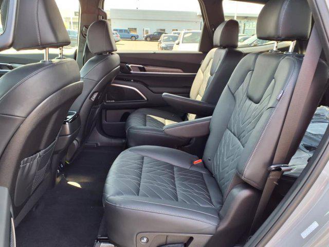 new 2025 Kia Telluride car, priced at $53,017