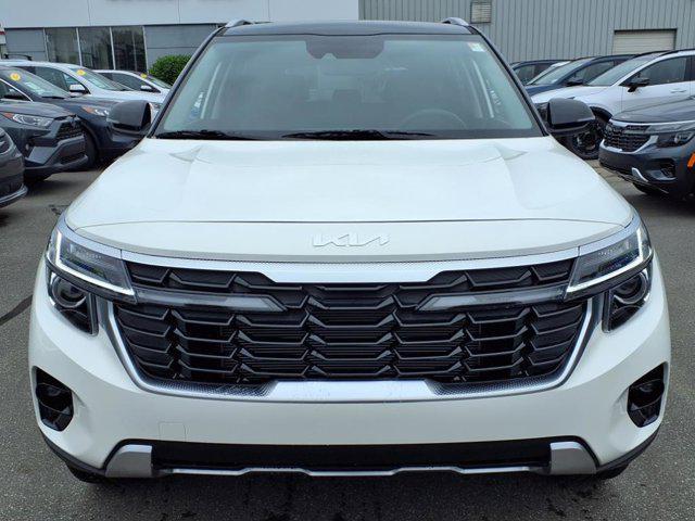 new 2025 Kia Seltos car, priced at $27,811