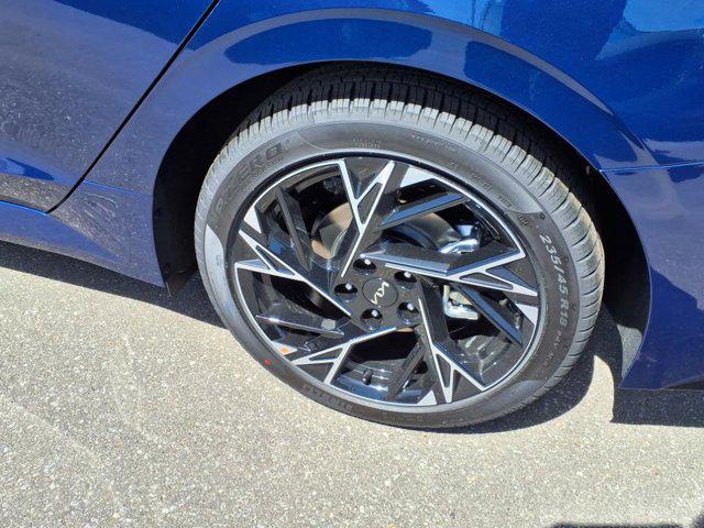 new 2025 Kia K5 car, priced at $32,121