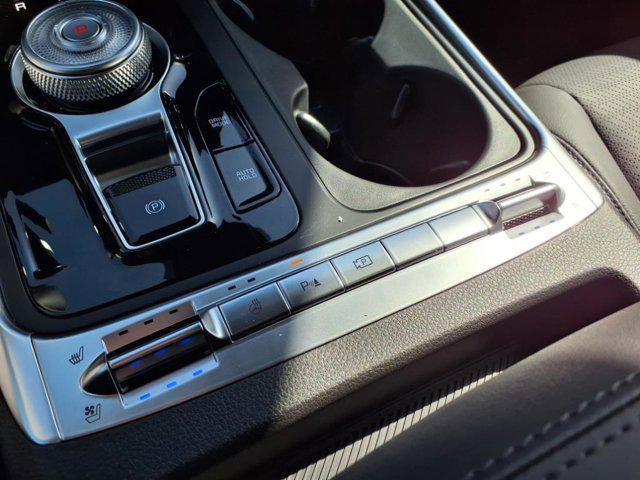 new 2025 Kia Carnival Hybrid car, priced at $53,454