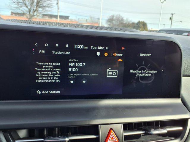 new 2025 Kia Seltos car, priced at $32,129