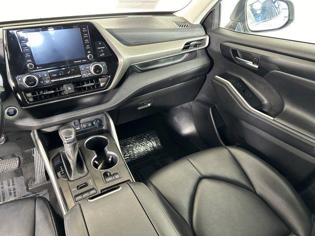 used 2021 Toyota Highlander car, priced at $29,738