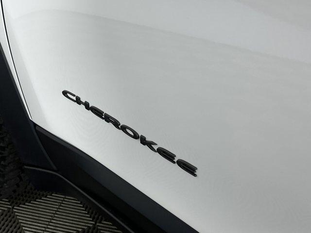 used 2022 Jeep Cherokee car, priced at $26,040