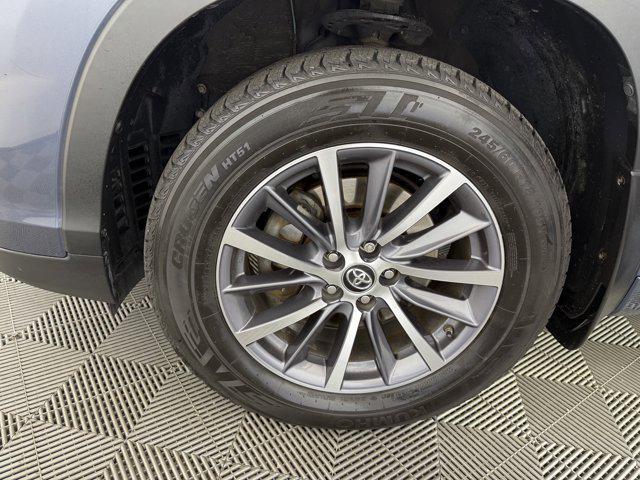 used 2017 Toyota Highlander car, priced at $18,081