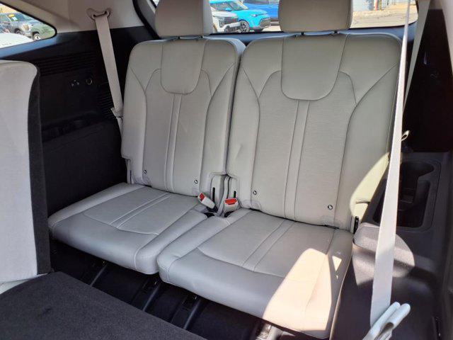 new 2025 Kia Sorento car, priced at $37,871
