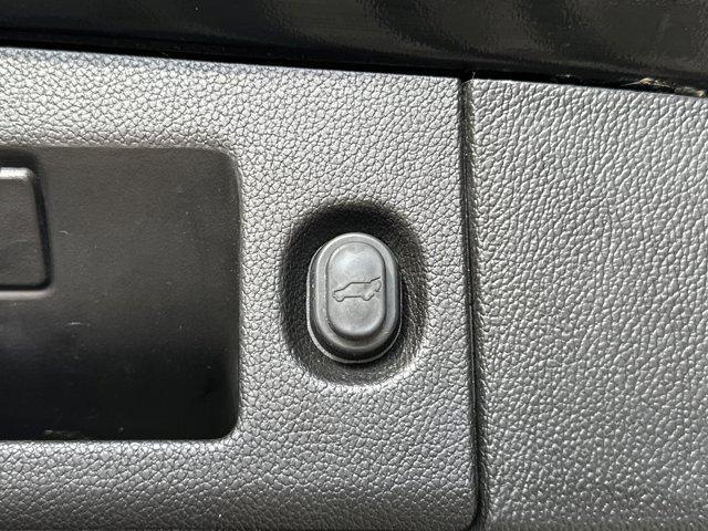 used 2018 GMC Yukon car, priced at $26,091