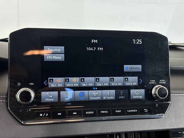 used 2024 Mitsubishi Outlander car, priced at $23,362