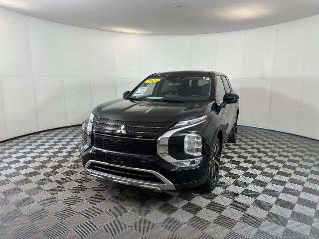 used 2024 Mitsubishi Outlander car, priced at $23,362