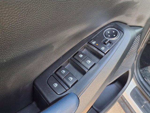 new 2025 Kia Seltos car, priced at $27,696