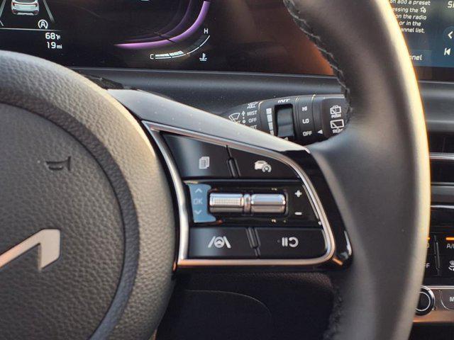 new 2025 Kia Seltos car, priced at $27,696