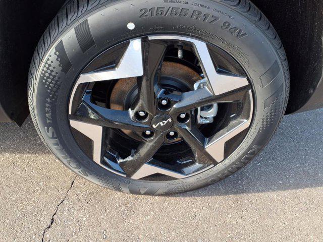 new 2025 Kia Seltos car, priced at $27,696