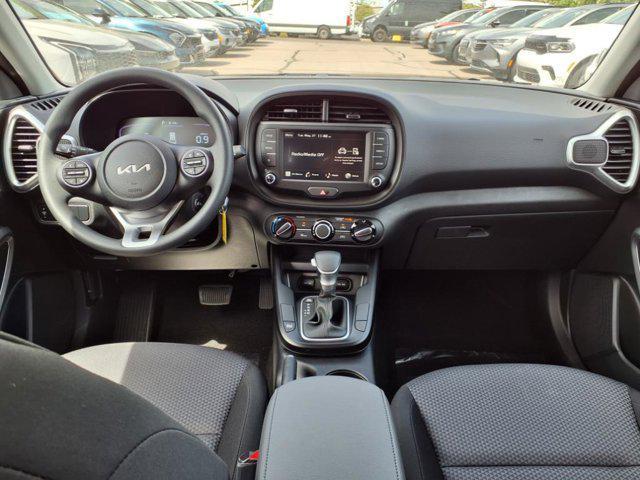 new 2025 Kia Soul car, priced at $22,007