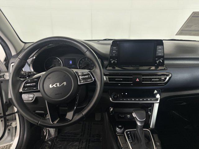 used 2023 Kia Seltos car, priced at $21,334