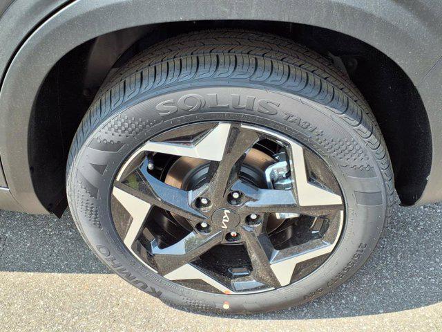 new 2025 Kia Seltos car, priced at $27,444