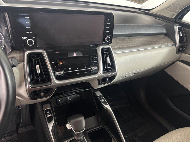 used 2022 Kia Sorento car, priced at $25,991