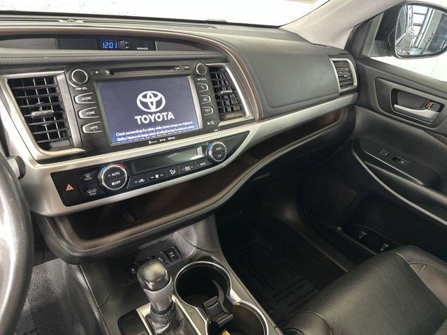 used 2019 Toyota Highlander car, priced at $24,611