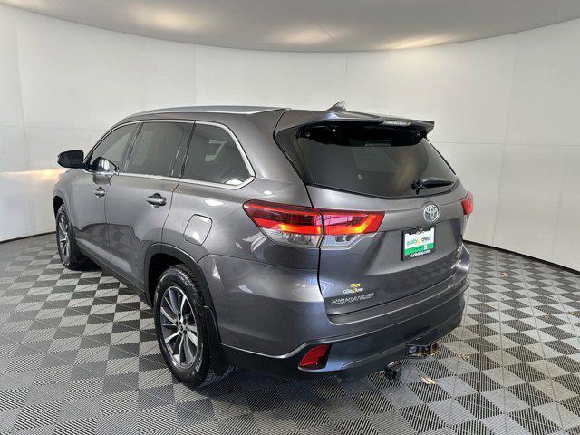 used 2019 Toyota Highlander car, priced at $24,611