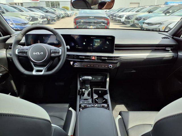 new 2025 Kia K5 car, priced at $32,580