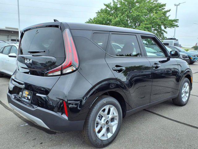 new 2025 Kia Soul car, priced at $22,007